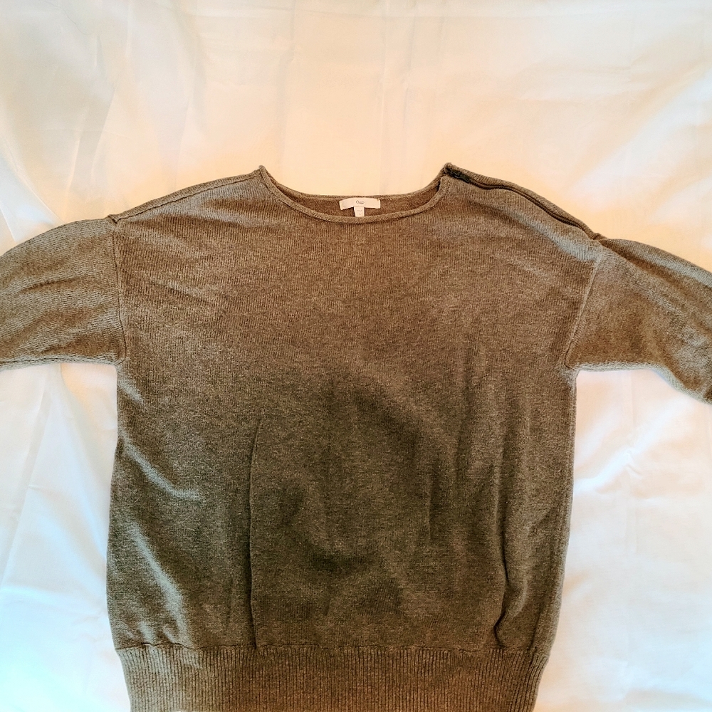 GAP brand pull over swaeter